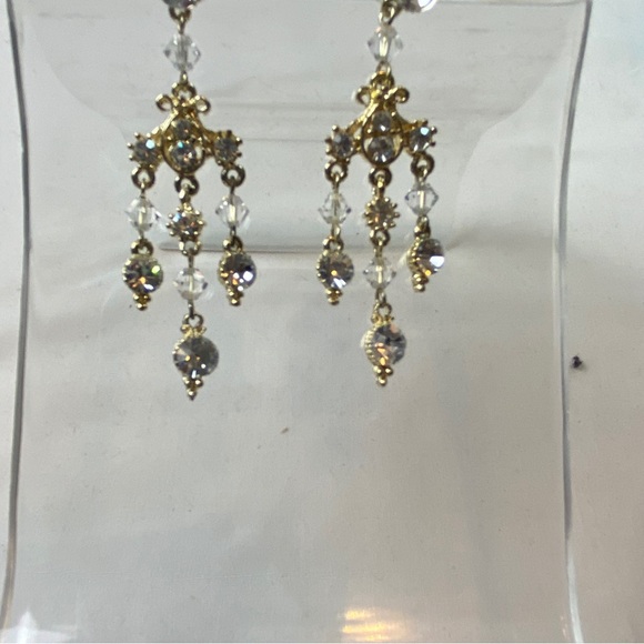 Earring - Picture 3 of 4